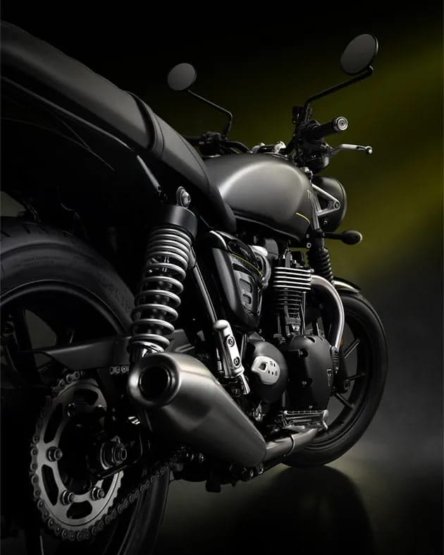 Speed Twin 900 For the Ride